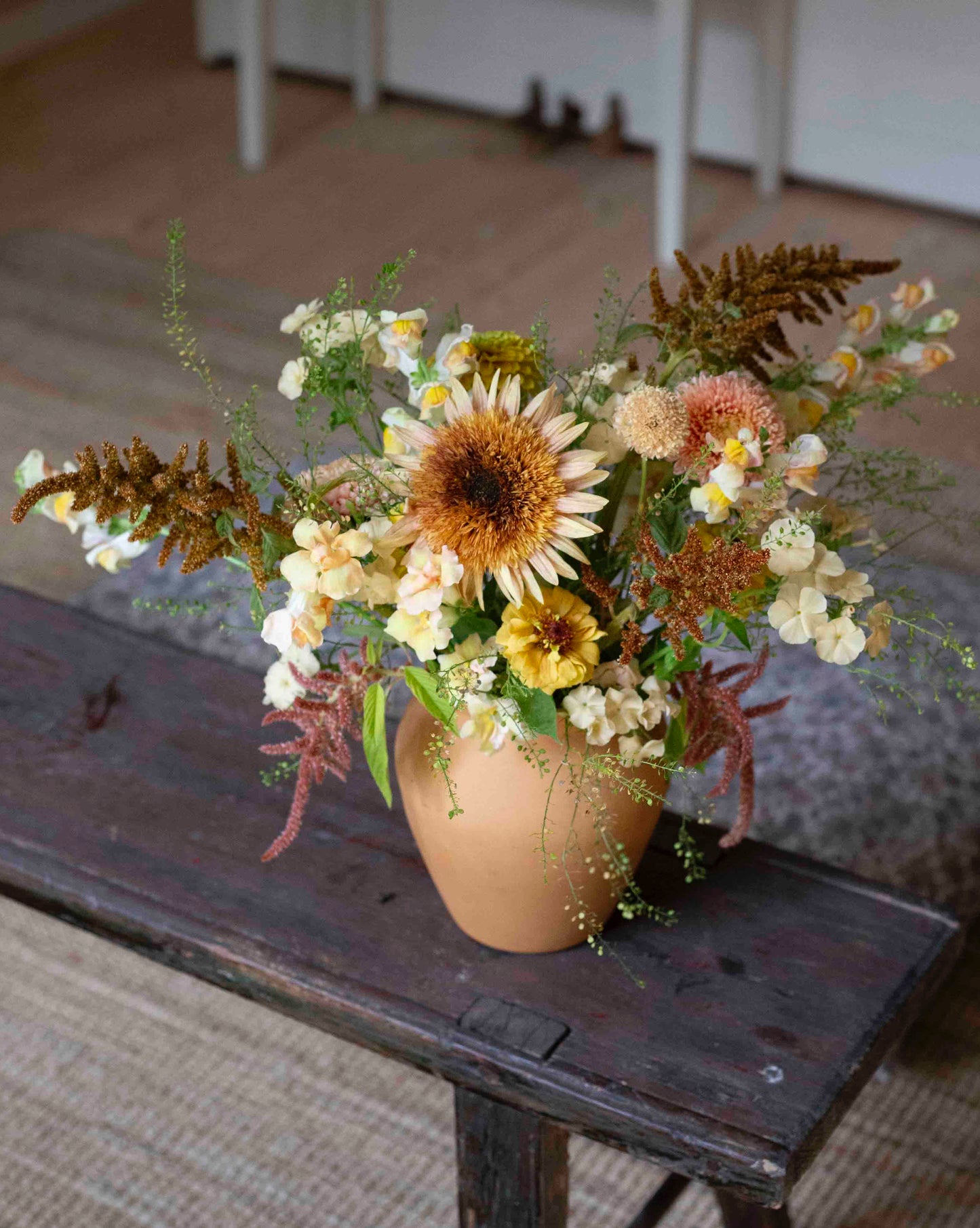 Siemensetti paahteisen aurinkoisissa sävyissä