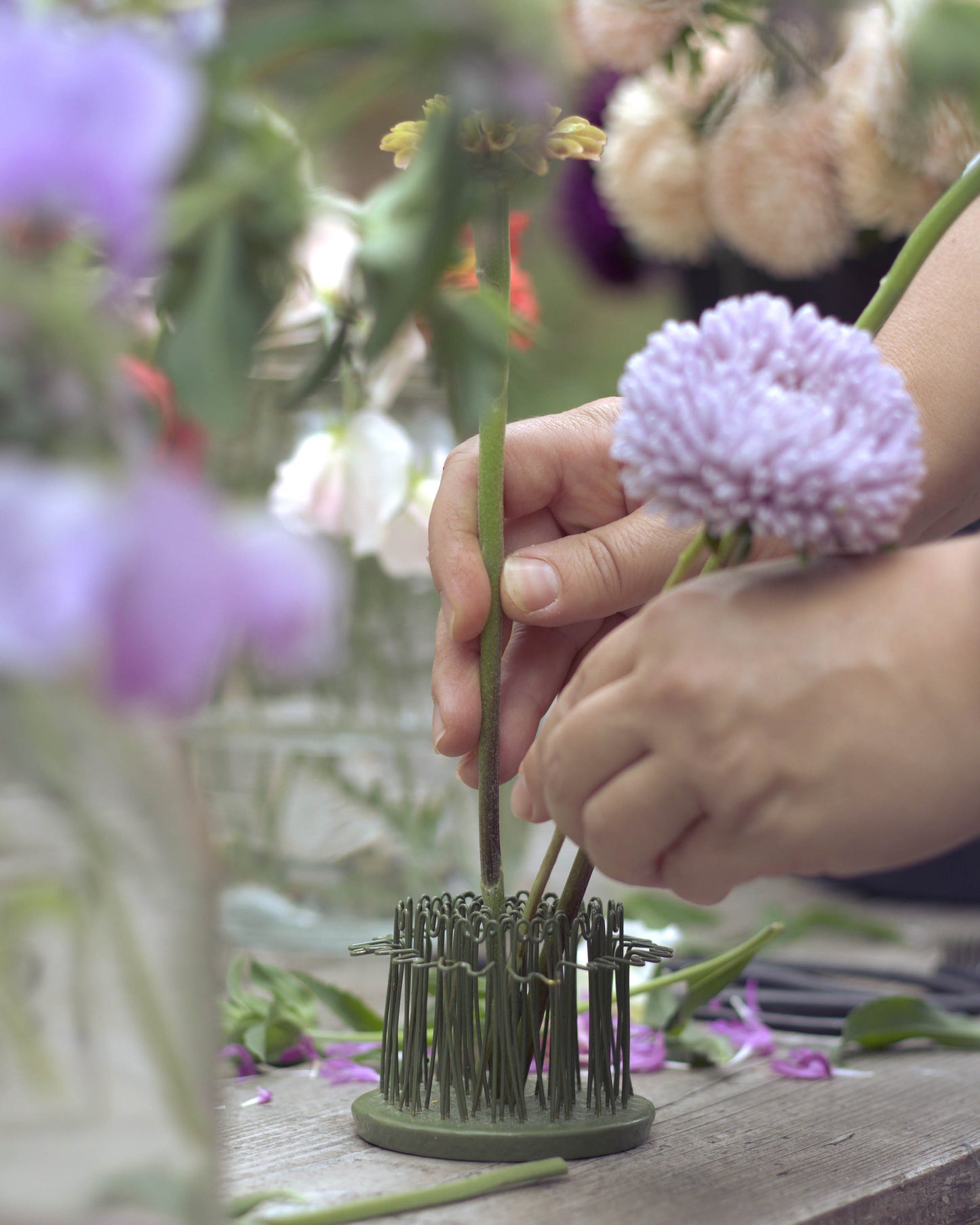 Blue Ribbon Hairpin Holder -kukkasiili