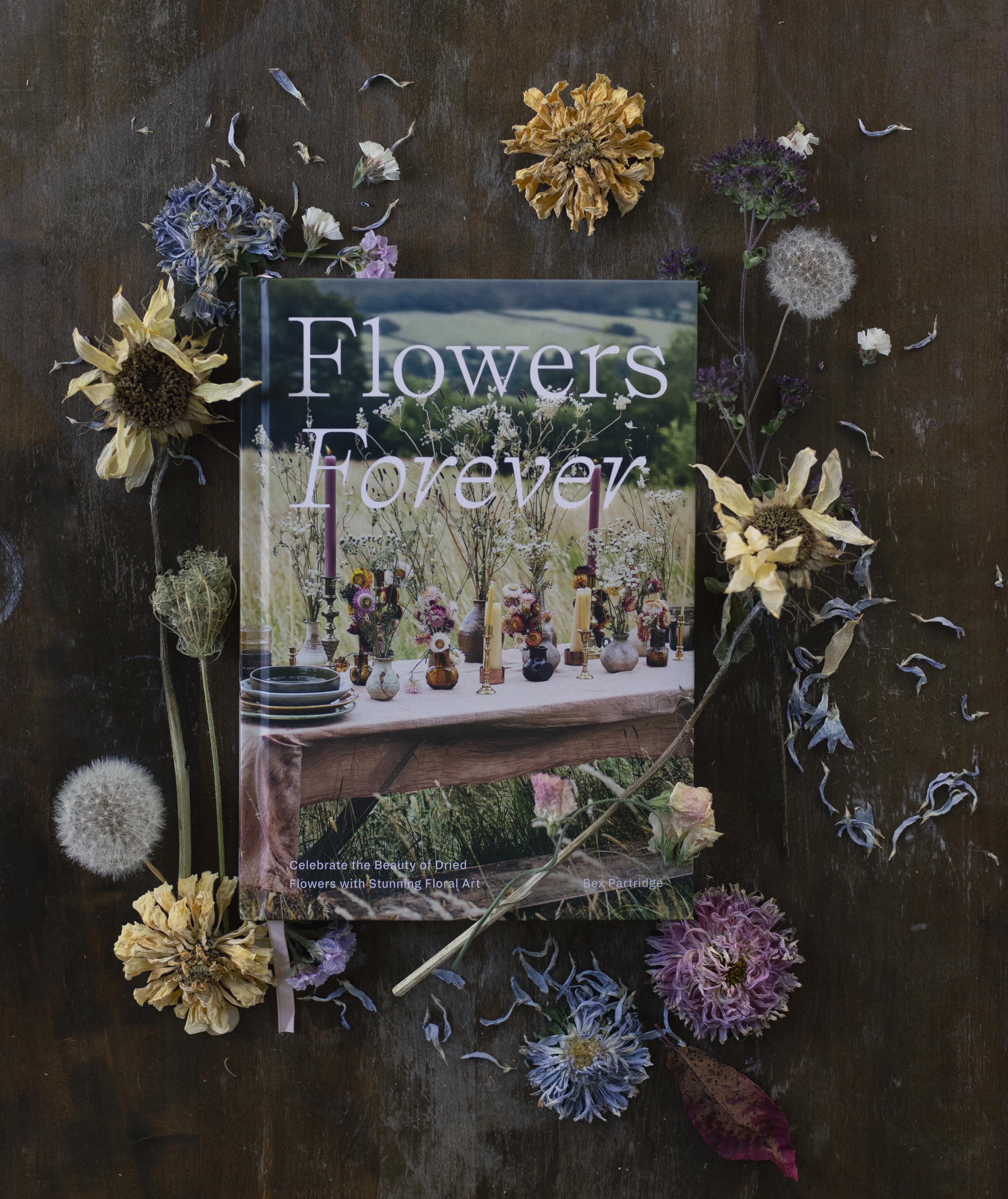 Flowers Foverer - kirja kuivakukista
